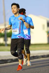 BIB: 6309
                            <button type="button" onclick="openModal(3258586)" class="btn btn-primary btn-sm float-right btn-popup" data-toggle="modal" data-target=".modal-high-quality">
                        <i class="fas fa-shopping-cart"></i> Add to Cart
                    </button>
                                            <button type="button" onclick="isThisMe(3258586, true)" class="btn btn-success btn-sm float-right btn-popup btn-isme hidden" data-toggle="tooltip" data-placement="bottom" title="นี่คือรูปของคุณใช่ไหม คลิกที่นี่เพื่อเอาเข้าอัลบั้ม">
                        <i class="fas fa-plus"></i> Add to album
                    </button>
                    <button type="button" onclick="isThisMe(3258586, false)" class="btn btn-warning btn-sm float-right btn-popup btn-isnotme hidden">
                        <i class="fas fa-ban"></i> Remove from album
                    </button>