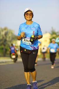 BIB: 6352
                            <button type="button" onclick="openModal(3262597)" class="btn btn-primary btn-sm float-right btn-popup" data-toggle="modal" data-target=".modal-high-quality">
                        <i class="fas fa-shopping-cart"></i> Add to Cart
                    </button>
                                            <button type="button" onclick="isThisMe(3262597, true)" class="btn btn-success btn-sm float-right btn-popup btn-isme hidden" data-toggle="tooltip" data-placement="bottom" title="นี่คือรูปของคุณใช่ไหม คลิกที่นี่เพื่อเอาเข้าอัลบั้ม">
                        <i class="fas fa-plus"></i> Add to album
                    </button>
                    <button type="button" onclick="isThisMe(3262597, false)" class="btn btn-warning btn-sm float-right btn-popup btn-isnotme hidden">
                        <i class="fas fa-ban"></i> Remove from album
                    </button>