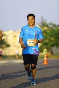 BIB: 942, 9424
                            <button type="button" onclick="openModal(3262698)" class="btn btn-primary btn-sm float-right btn-popup" data-toggle="modal" data-target=".modal-high-quality">
                        <i class="fas fa-shopping-cart"></i> Add to Cart
                    </button>
                                            <button type="button" onclick="isThisMe(3262698, true)" class="btn btn-success btn-sm float-right btn-popup btn-isme hidden" data-toggle="tooltip" data-placement="bottom" title="นี่คือรูปของคุณใช่ไหม คลิกที่นี่เพื่อเอาเข้าอัลบั้ม">
                        <i class="fas fa-plus"></i> Add to album
                    </button>
                    <button type="button" onclick="isThisMe(3262698, false)" class="btn btn-warning btn-sm float-right btn-popup btn-isnotme hidden">
                        <i class="fas fa-ban"></i> Remove from album
                    </button>