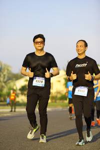 BIB: 6929, 6930
                            <button type="button" onclick="openModal(3261989)" class="btn btn-primary btn-sm float-right btn-popup" data-toggle="modal" data-target=".modal-high-quality">
                        <i class="fas fa-shopping-cart"></i> Add to Cart
                    </button>
                                            <button type="button" onclick="isThisMe(3261989, true)" class="btn btn-success btn-sm float-right btn-popup btn-isme hidden" data-toggle="tooltip" data-placement="bottom" title="นี่คือรูปของคุณใช่ไหม คลิกที่นี่เพื่อเอาเข้าอัลบั้ม">
                        <i class="fas fa-plus"></i> Add to album
                    </button>
                    <button type="button" onclick="isThisMe(3261989, false)" class="btn btn-warning btn-sm float-right btn-popup btn-isnotme hidden">
                        <i class="fas fa-ban"></i> Remove from album
                    </button>