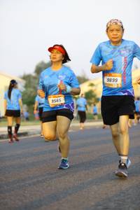 BIB: 9899, 9565
                            <button type="button" onclick="openModal(3278913)" class="btn btn-primary btn-sm float-right btn-popup" data-toggle="modal" data-target=".modal-high-quality">
                        <i class="fas fa-shopping-cart"></i> Add to Cart
                    </button>
                                            <button type="button" onclick="isThisMe(3278913, true)" class="btn btn-success btn-sm float-right btn-popup btn-isme hidden" data-toggle="tooltip" data-placement="bottom" title="นี่คือรูปของคุณใช่ไหม คลิกที่นี่เพื่อเอาเข้าอัลบั้ม">
                        <i class="fas fa-plus"></i> Add to album
                    </button>
                    <button type="button" onclick="isThisMe(3278913, false)" class="btn btn-warning btn-sm float-right btn-popup btn-isnotme hidden">
                        <i class="fas fa-ban"></i> Remove from album
                    </button>