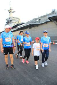 BIB: 9164, 168, 165, 8163, 
                            <button type="button" onclick="openModal(3154840)" class="btn btn-primary btn-sm float-right btn-popup" data-toggle="modal" data-target=".modal-high-quality">
                        <i class="fas fa-shopping-cart"></i> Add to Cart
                    </button>
                                            <button type="button" onclick="isThisMe(3154840, true)" class="btn btn-success btn-sm float-right btn-popup btn-isme hidden" data-toggle="tooltip" data-placement="bottom" title="นี่คือรูปของคุณใช่ไหม คลิกที่นี่เพื่อเอาเข้าอัลบั้ม">
                        <i class="fas fa-plus"></i> Add to album
                    </button>
                    <button type="button" onclick="isThisMe(3154840, false)" class="btn btn-warning btn-sm float-right btn-popup btn-isnotme hidden">
                        <i class="fas fa-ban"></i> Remove from album
                    </button>