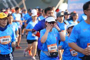 BIB: 8685, 9605
                            <button type="button" onclick="openModal(3247218)" class="btn btn-primary btn-sm float-right btn-popup" data-toggle="modal" data-target=".modal-high-quality">
                        <i class="fas fa-shopping-cart"></i> Add to Cart
                    </button>
                                            <button type="button" onclick="isThisMe(3247218, true)" class="btn btn-success btn-sm float-right btn-popup btn-isme hidden" data-toggle="tooltip" data-placement="bottom" title="นี่คือรูปของคุณใช่ไหม คลิกที่นี่เพื่อเอาเข้าอัลบั้ม">
                        <i class="fas fa-plus"></i> Add to album
                    </button>
                    <button type="button" onclick="isThisMe(3247218, false)" class="btn btn-warning btn-sm float-right btn-popup btn-isnotme hidden">
                        <i class="fas fa-ban"></i> Remove from album
                    </button>