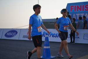 BIB: 915
                            <button type="button" onclick="openModal(3247700)" class="btn btn-primary btn-sm float-right btn-popup" data-toggle="modal" data-target=".modal-high-quality">
                        <i class="fas fa-shopping-cart"></i> Add to Cart
                    </button>
                                            <button type="button" onclick="isThisMe(3247700, true)" class="btn btn-success btn-sm float-right btn-popup btn-isme hidden" data-toggle="tooltip" data-placement="bottom" title="นี่คือรูปของคุณใช่ไหม คลิกที่นี่เพื่อเอาเข้าอัลบั้ม">
                        <i class="fas fa-plus"></i> Add to album
                    </button>
                    <button type="button" onclick="isThisMe(3247700, false)" class="btn btn-warning btn-sm float-right btn-popup btn-isnotme hidden">
                        <i class="fas fa-ban"></i> Remove from album
                    </button>