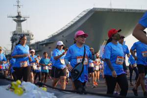 BIB: 8162
                            <button type="button" onclick="openModal(3247320)" class="btn btn-primary btn-sm float-right btn-popup" data-toggle="modal" data-target=".modal-high-quality">
                        <i class="fas fa-shopping-cart"></i> Add to Cart
                    </button>
                                            <button type="button" onclick="isThisMe(3247320, true)" class="btn btn-success btn-sm float-right btn-popup btn-isme hidden" data-toggle="tooltip" data-placement="bottom" title="นี่คือรูปของคุณใช่ไหม คลิกที่นี่เพื่อเอาเข้าอัลบั้ม">
                        <i class="fas fa-plus"></i> Add to album
                    </button>
                    <button type="button" onclick="isThisMe(3247320, false)" class="btn btn-warning btn-sm float-right btn-popup btn-isnotme hidden">
                        <i class="fas fa-ban"></i> Remove from album
                    </button>