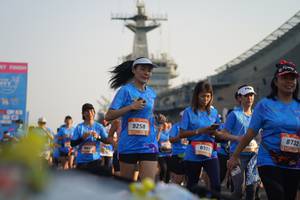 BIB: 8732, 9258, 8321
                            <button type="button" onclick="openModal(3247340)" class="btn btn-primary btn-sm float-right btn-popup" data-toggle="modal" data-target=".modal-high-quality">
                        <i class="fas fa-shopping-cart"></i> Add to Cart
                    </button>
                                            <button type="button" onclick="isThisMe(3247340, true)" class="btn btn-success btn-sm float-right btn-popup btn-isme hidden" data-toggle="tooltip" data-placement="bottom" title="นี่คือรูปของคุณใช่ไหม คลิกที่นี่เพื่อเอาเข้าอัลบั้ม">
                        <i class="fas fa-plus"></i> Add to album
                    </button>
                    <button type="button" onclick="isThisMe(3247340, false)" class="btn btn-warning btn-sm float-right btn-popup btn-isnotme hidden">
                        <i class="fas fa-ban"></i> Remove from album
                    </button>