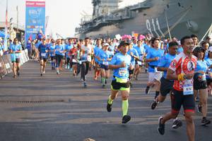 BIB: 676
                            <button type="button" onclick="openModal(3245951)" class="btn btn-primary btn-sm float-right btn-popup" data-toggle="modal" data-target=".modal-high-quality">
                        <i class="fas fa-shopping-cart"></i> Add to Cart
                    </button>
                                            <button type="button" onclick="isThisMe(3245951, true)" class="btn btn-success btn-sm float-right btn-popup btn-isme hidden" data-toggle="tooltip" data-placement="bottom" title="นี่คือรูปของคุณใช่ไหม คลิกที่นี่เพื่อเอาเข้าอัลบั้ม">
                        <i class="fas fa-plus"></i> Add to album
                    </button>
                    <button type="button" onclick="isThisMe(3245951, false)" class="btn btn-warning btn-sm float-right btn-popup btn-isnotme hidden">
                        <i class="fas fa-ban"></i> Remove from album
                    </button>