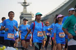 BIB: 9694, 9247, 9700
                            <button type="button" onclick="openModal(3247445)" class="btn btn-primary btn-sm float-right btn-popup" data-toggle="modal" data-target=".modal-high-quality">
                        <i class="fas fa-shopping-cart"></i> Add to Cart
                    </button>
                                            <button type="button" onclick="isThisMe(3247445, true)" class="btn btn-success btn-sm float-right btn-popup btn-isme hidden" data-toggle="tooltip" data-placement="bottom" title="นี่คือรูปของคุณใช่ไหม คลิกที่นี่เพื่อเอาเข้าอัลบั้ม">
                        <i class="fas fa-plus"></i> Add to album
                    </button>
                    <button type="button" onclick="isThisMe(3247445, false)" class="btn btn-warning btn-sm float-right btn-popup btn-isnotme hidden">
                        <i class="fas fa-ban"></i> Remove from album
                    </button>