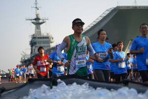 BIB: 6458, 
                            <button type="button" onclick="openModal(3247027)" class="btn btn-primary btn-sm float-right btn-popup" data-toggle="modal" data-target=".modal-high-quality">
                        <i class="fas fa-shopping-cart"></i> Add to Cart
                    </button>
                                            <button type="button" onclick="isThisMe(3247027, true)" class="btn btn-success btn-sm float-right btn-popup btn-isme hidden" data-toggle="tooltip" data-placement="bottom" title="นี่คือรูปของคุณใช่ไหม คลิกที่นี่เพื่อเอาเข้าอัลบั้ม">
                        <i class="fas fa-plus"></i> Add to album
                    </button>
                    <button type="button" onclick="isThisMe(3247027, false)" class="btn btn-warning btn-sm float-right btn-popup btn-isnotme hidden">
                        <i class="fas fa-ban"></i> Remove from album
                    </button>