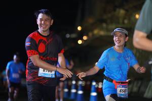 BIB: 6503
                            <button type="button" onclick="openModal(3250204)" class="btn btn-primary btn-sm float-right btn-popup" data-toggle="modal" data-target=".modal-high-quality">
                        <i class="fas fa-shopping-cart"></i> Add to Cart
                    </button>
                                            <button type="button" onclick="isThisMe(3250204, true)" class="btn btn-success btn-sm float-right btn-popup btn-isme hidden" data-toggle="tooltip" data-placement="bottom" title="นี่คือรูปของคุณใช่ไหม คลิกที่นี่เพื่อเอาเข้าอัลบั้ม">
                        <i class="fas fa-plus"></i> Add to album
                    </button>
                    <button type="button" onclick="isThisMe(3250204, false)" class="btn btn-warning btn-sm float-right btn-popup btn-isnotme hidden">
                        <i class="fas fa-ban"></i> Remove from album
                    </button>