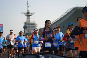 BIB: 6289, 646, 6463, 6272
                            <button type="button" onclick="openModal(3246948)" class="btn btn-primary btn-sm float-right btn-popup" data-toggle="modal" data-target=".modal-high-quality">
                        <i class="fas fa-shopping-cart"></i> Add to Cart
                    </button>
                                            <button type="button" onclick="isThisMe(3246948, true)" class="btn btn-success btn-sm float-right btn-popup btn-isme hidden" data-toggle="tooltip" data-placement="bottom" title="นี่คือรูปของคุณใช่ไหม คลิกที่นี่เพื่อเอาเข้าอัลบั้ม">
                        <i class="fas fa-plus"></i> Add to album
                    </button>
                    <button type="button" onclick="isThisMe(3246948, false)" class="btn btn-warning btn-sm float-right btn-popup btn-isnotme hidden">
                        <i class="fas fa-ban"></i> Remove from album
                    </button>