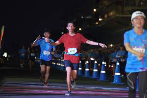 BIB: 6237
                            <button type="button" onclick="openModal(3249664)" class="btn btn-primary btn-sm float-right btn-popup" data-toggle="modal" data-target=".modal-high-quality">
                        <i class="fas fa-shopping-cart"></i> Add to Cart
                    </button>
                                            <button type="button" onclick="isThisMe(3249664, true)" class="btn btn-success btn-sm float-right btn-popup btn-isme hidden" data-toggle="tooltip" data-placement="bottom" title="นี่คือรูปของคุณใช่ไหม คลิกที่นี่เพื่อเอาเข้าอัลบั้ม">
                        <i class="fas fa-plus"></i> Add to album
                    </button>
                    <button type="button" onclick="isThisMe(3249664, false)" class="btn btn-warning btn-sm float-right btn-popup btn-isnotme hidden">
                        <i class="fas fa-ban"></i> Remove from album
                    </button>