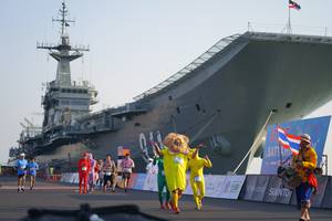 BIB: 
                            <button type="button" onclick="openModal(3247114)" class="btn btn-primary btn-sm float-right btn-popup" data-toggle="modal" data-target=".modal-high-quality">
                        <i class="fas fa-shopping-cart"></i> Add to Cart
                    </button>
                                            <button type="button" onclick="isThisMe(3247114, true)" class="btn btn-success btn-sm float-right btn-popup btn-isme hidden" data-toggle="tooltip" data-placement="bottom" title="นี่คือรูปของคุณใช่ไหม คลิกที่นี่เพื่อเอาเข้าอัลบั้ม">
                        <i class="fas fa-plus"></i> Add to album
                    </button>
                    <button type="button" onclick="isThisMe(3247114, false)" class="btn btn-warning btn-sm float-right btn-popup btn-isnotme hidden">
                        <i class="fas fa-ban"></i> Remove from album
                    </button>