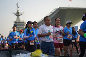 BIB: 8802
                            <button type="button" onclick="openModal(3247244)" class="btn btn-primary btn-sm float-right btn-popup" data-toggle="modal" data-target=".modal-high-quality">
                        <i class="fas fa-shopping-cart"></i> Add to Cart
                    </button>
                                            <button type="button" onclick="isThisMe(3247244, true)" class="btn btn-success btn-sm float-right btn-popup btn-isme hidden" data-toggle="tooltip" data-placement="bottom" title="นี่คือรูปของคุณใช่ไหม คลิกที่นี่เพื่อเอาเข้าอัลบั้ม">
                        <i class="fas fa-plus"></i> Add to album
                    </button>
                    <button type="button" onclick="isThisMe(3247244, false)" class="btn btn-warning btn-sm float-right btn-popup btn-isnotme hidden">
                        <i class="fas fa-ban"></i> Remove from album
                    </button>