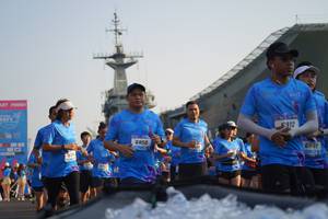 BIB: 6850
                            <button type="button" onclick="openModal(3246997)" class="btn btn-primary btn-sm float-right btn-popup" data-toggle="modal" data-target=".modal-high-quality">
                        <i class="fas fa-shopping-cart"></i> Add to Cart
                    </button>
                                            <button type="button" onclick="isThisMe(3246997, true)" class="btn btn-success btn-sm float-right btn-popup btn-isme hidden" data-toggle="tooltip" data-placement="bottom" title="นี่คือรูปของคุณใช่ไหม คลิกที่นี่เพื่อเอาเข้าอัลบั้ม">
                        <i class="fas fa-plus"></i> Add to album
                    </button>
                    <button type="button" onclick="isThisMe(3246997, false)" class="btn btn-warning btn-sm float-right btn-popup btn-isnotme hidden">
                        <i class="fas fa-ban"></i> Remove from album
                    </button>