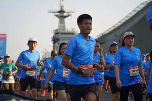 BIB: 9456, 9150
                            <button type="button" onclick="openModal(3247421)" class="btn btn-primary btn-sm float-right btn-popup" data-toggle="modal" data-target=".modal-high-quality">
                        <i class="fas fa-shopping-cart"></i> Add to Cart
                    </button>
                                            <button type="button" onclick="isThisMe(3247421, true)" class="btn btn-success btn-sm float-right btn-popup btn-isme hidden" data-toggle="tooltip" data-placement="bottom" title="นี่คือรูปของคุณใช่ไหม คลิกที่นี่เพื่อเอาเข้าอัลบั้ม">
                        <i class="fas fa-plus"></i> Add to album
                    </button>
                    <button type="button" onclick="isThisMe(3247421, false)" class="btn btn-warning btn-sm float-right btn-popup btn-isnotme hidden">
                        <i class="fas fa-ban"></i> Remove from album
                    </button>