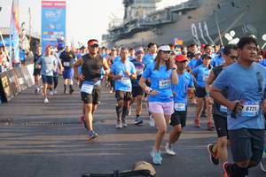 BIB: 6721
                            <button type="button" onclick="openModal(3246881)" class="btn btn-primary btn-sm float-right btn-popup" data-toggle="modal" data-target=".modal-high-quality">
                        <i class="fas fa-shopping-cart"></i> Add to Cart
                    </button>
                                            <button type="button" onclick="isThisMe(3246881, true)" class="btn btn-success btn-sm float-right btn-popup btn-isme hidden" data-toggle="tooltip" data-placement="bottom" title="นี่คือรูปของคุณใช่ไหม คลิกที่นี่เพื่อเอาเข้าอัลบั้ม">
                        <i class="fas fa-plus"></i> Add to album
                    </button>
                    <button type="button" onclick="isThisMe(3246881, false)" class="btn btn-warning btn-sm float-right btn-popup btn-isnotme hidden">
                        <i class="fas fa-ban"></i> Remove from album
                    </button>