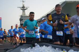 BIB: 617, 6198, 6738, 6521
                            <button type="button" onclick="openModal(3246960)" class="btn btn-primary btn-sm float-right btn-popup" data-toggle="modal" data-target=".modal-high-quality">
                        <i class="fas fa-shopping-cart"></i> Add to Cart
                    </button>
                                            <button type="button" onclick="isThisMe(3246960, true)" class="btn btn-success btn-sm float-right btn-popup btn-isme hidden" data-toggle="tooltip" data-placement="bottom" title="นี่คือรูปของคุณใช่ไหม คลิกที่นี่เพื่อเอาเข้าอัลบั้ม">
                        <i class="fas fa-plus"></i> Add to album
                    </button>
                    <button type="button" onclick="isThisMe(3246960, false)" class="btn btn-warning btn-sm float-right btn-popup btn-isnotme hidden">
                        <i class="fas fa-ban"></i> Remove from album
                    </button>