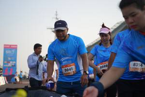 BIB: 9041, 9040, 8356
                            <button type="button" onclick="openModal(3247567)" class="btn btn-primary btn-sm float-right btn-popup" data-toggle="modal" data-target=".modal-high-quality">
                        <i class="fas fa-shopping-cart"></i> Add to Cart
                    </button>
                                            <button type="button" onclick="isThisMe(3247567, true)" class="btn btn-success btn-sm float-right btn-popup btn-isme hidden" data-toggle="tooltip" data-placement="bottom" title="นี่คือรูปของคุณใช่ไหม คลิกที่นี่เพื่อเอาเข้าอัลบั้ม">
                        <i class="fas fa-plus"></i> Add to album
                    </button>
                    <button type="button" onclick="isThisMe(3247567, false)" class="btn btn-warning btn-sm float-right btn-popup btn-isnotme hidden">
                        <i class="fas fa-ban"></i> Remove from album
                    </button>