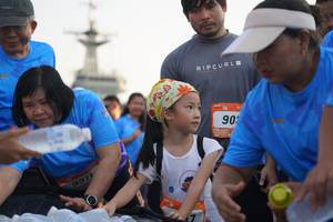 BIB: 
                            <button type="button" onclick="openModal(3247529)" class="btn btn-primary btn-sm float-right btn-popup" data-toggle="modal" data-target=".modal-high-quality">
                        <i class="fas fa-shopping-cart"></i> Add to Cart
                    </button>
                                            <button type="button" onclick="isThisMe(3247529, true)" class="btn btn-success btn-sm float-right btn-popup btn-isme hidden" data-toggle="tooltip" data-placement="bottom" title="นี่คือรูปของคุณใช่ไหม คลิกที่นี่เพื่อเอาเข้าอัลบั้ม">
                        <i class="fas fa-plus"></i> Add to album
                    </button>
                    <button type="button" onclick="isThisMe(3247529, false)" class="btn btn-warning btn-sm float-right btn-popup btn-isnotme hidden">
                        <i class="fas fa-ban"></i> Remove from album
                    </button>