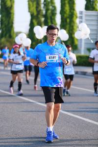 BIB: 6581
                            <button type="button" onclick="openModal(3233941)" class="btn btn-primary btn-sm float-right btn-popup" data-toggle="modal" data-target=".modal-high-quality">
                        <i class="fas fa-shopping-cart"></i> Add to Cart
                    </button>
                                            <button type="button" onclick="isThisMe(3233941, true)" class="btn btn-success btn-sm float-right btn-popup btn-isme hidden" data-toggle="tooltip" data-placement="bottom" title="นี่คือรูปของคุณใช่ไหม คลิกที่นี่เพื่อเอาเข้าอัลบั้ม">
                        <i class="fas fa-plus"></i> Add to album
                    </button>
                    <button type="button" onclick="isThisMe(3233941, false)" class="btn btn-warning btn-sm float-right btn-popup btn-isnotme hidden">
                        <i class="fas fa-ban"></i> Remove from album
                    </button>