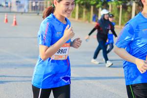 BIB: 902
                            <button type="button" onclick="openModal(3490047)" class="btn btn-primary btn-sm float-right btn-popup" data-toggle="modal" data-target=".modal-high-quality">
                        <i class="fas fa-shopping-cart"></i> Add to Cart
                    </button>
                                            <button type="button" onclick="isThisMe(3490047, true)" class="btn btn-success btn-sm float-right btn-popup btn-isme hidden" data-toggle="tooltip" data-placement="bottom" title="นี่คือรูปของคุณใช่ไหม คลิกที่นี่เพื่อเอาเข้าอัลบั้ม">
                        <i class="fas fa-plus"></i> Add to album
                    </button>
                    <button type="button" onclick="isThisMe(3490047, false)" class="btn btn-warning btn-sm float-right btn-popup btn-isnotme hidden">
                        <i class="fas fa-ban"></i> Remove from album
                    </button>