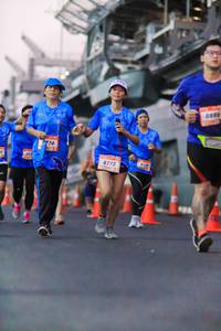 BIB: 8886, 6773
                            <button type="button" onclick="openModal(3495554)" class="btn btn-primary btn-sm float-right btn-popup" data-toggle="modal" data-target=".modal-high-quality">
                        <i class="fas fa-shopping-cart"></i> Add to Cart
                    </button>
                                            <button type="button" onclick="isThisMe(3495554, true)" class="btn btn-success btn-sm float-right btn-popup btn-isme hidden" data-toggle="tooltip" data-placement="bottom" title="นี่คือรูปของคุณใช่ไหม คลิกที่นี่เพื่อเอาเข้าอัลบั้ม">
                        <i class="fas fa-plus"></i> Add to album
                    </button>
                    <button type="button" onclick="isThisMe(3495554, false)" class="btn btn-warning btn-sm float-right btn-popup btn-isnotme hidden">
                        <i class="fas fa-ban"></i> Remove from album
                    </button>