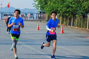 BIB: 6670, 959
                            <button type="button" onclick="openModal(3490035)" class="btn btn-primary btn-sm float-right btn-popup" data-toggle="modal" data-target=".modal-high-quality">
                        <i class="fas fa-shopping-cart"></i> Add to Cart
                    </button>
                                            <button type="button" onclick="isThisMe(3490035, true)" class="btn btn-success btn-sm float-right btn-popup btn-isme hidden" data-toggle="tooltip" data-placement="bottom" title="นี่คือรูปของคุณใช่ไหม คลิกที่นี่เพื่อเอาเข้าอัลบั้ม">
                        <i class="fas fa-plus"></i> Add to album
                    </button>
                    <button type="button" onclick="isThisMe(3490035, false)" class="btn btn-warning btn-sm float-right btn-popup btn-isnotme hidden">
                        <i class="fas fa-ban"></i> Remove from album
                    </button>