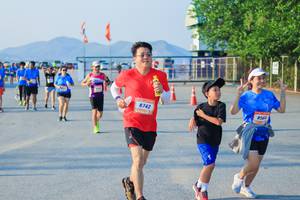 BIB: 8742
                            <button type="button" onclick="openModal(3489979)" class="btn btn-primary btn-sm float-right btn-popup" data-toggle="modal" data-target=".modal-high-quality">
                        <i class="fas fa-shopping-cart"></i> Add to Cart
                    </button>
                                            <button type="button" onclick="isThisMe(3489979, true)" class="btn btn-success btn-sm float-right btn-popup btn-isme hidden" data-toggle="tooltip" data-placement="bottom" title="นี่คือรูปของคุณใช่ไหม คลิกที่นี่เพื่อเอาเข้าอัลบั้ม">
                        <i class="fas fa-plus"></i> Add to album
                    </button>
                    <button type="button" onclick="isThisMe(3489979, false)" class="btn btn-warning btn-sm float-right btn-popup btn-isnotme hidden">
                        <i class="fas fa-ban"></i> Remove from album
                    </button>