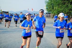 BIB: 8140, 9497
                            <button type="button" onclick="openModal(3489915)" class="btn btn-primary btn-sm float-right btn-popup" data-toggle="modal" data-target=".modal-high-quality">
                        <i class="fas fa-shopping-cart"></i> Add to Cart
                    </button>
                                            <button type="button" onclick="isThisMe(3489915, true)" class="btn btn-success btn-sm float-right btn-popup btn-isme hidden" data-toggle="tooltip" data-placement="bottom" title="นี่คือรูปของคุณใช่ไหม คลิกที่นี่เพื่อเอาเข้าอัลบั้ม">
                        <i class="fas fa-plus"></i> Add to album
                    </button>
                    <button type="button" onclick="isThisMe(3489915, false)" class="btn btn-warning btn-sm float-right btn-popup btn-isnotme hidden">
                        <i class="fas fa-ban"></i> Remove from album
                    </button>