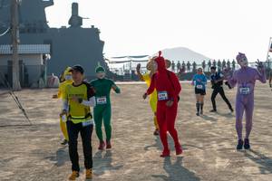 BIB: 807
                            <button type="button" onclick="openModal(3504680)" class="btn btn-primary btn-sm float-right btn-popup" data-toggle="modal" data-target=".modal-high-quality">
                        <i class="fas fa-shopping-cart"></i> Add to Cart
                    </button>
                                            <button type="button" onclick="isThisMe(3504680, true)" class="btn btn-success btn-sm float-right btn-popup btn-isme hidden" data-toggle="tooltip" data-placement="bottom" title="นี่คือรูปของคุณใช่ไหม คลิกที่นี่เพื่อเอาเข้าอัลบั้ม">
                        <i class="fas fa-plus"></i> Add to album
                    </button>
                    <button type="button" onclick="isThisMe(3504680, false)" class="btn btn-warning btn-sm float-right btn-popup btn-isnotme hidden">
                        <i class="fas fa-ban"></i> Remove from album
                    </button>