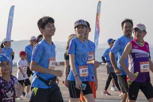 BIB: 918, 833, 8367
                            <button type="button" onclick="openModal(3516385)" class="btn btn-primary btn-sm float-right btn-popup" data-toggle="modal" data-target=".modal-high-quality">
                        <i class="fas fa-shopping-cart"></i> Add to Cart
                    </button>
                                            <button type="button" onclick="isThisMe(3516385, true)" class="btn btn-success btn-sm float-right btn-popup btn-isme hidden" data-toggle="tooltip" data-placement="bottom" title="นี่คือรูปของคุณใช่ไหม คลิกที่นี่เพื่อเอาเข้าอัลบั้ม">
                        <i class="fas fa-plus"></i> Add to album
                    </button>
                    <button type="button" onclick="isThisMe(3516385, false)" class="btn btn-warning btn-sm float-right btn-popup btn-isnotme hidden">
                        <i class="fas fa-ban"></i> Remove from album
                    </button>