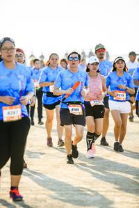 BIB: 379, 8189, 267
                            <button type="button" onclick="openModal(3513055)" class="btn btn-primary btn-sm float-right btn-popup" data-toggle="modal" data-target=".modal-high-quality">
                        <i class="fas fa-shopping-cart"></i> Add to Cart
                    </button>
                                            <button type="button" onclick="isThisMe(3513055, true)" class="btn btn-success btn-sm float-right btn-popup btn-isme hidden" data-toggle="tooltip" data-placement="bottom" title="นี่คือรูปของคุณใช่ไหม คลิกที่นี่เพื่อเอาเข้าอัลบั้ม">
                        <i class="fas fa-plus"></i> Add to album
                    </button>
                    <button type="button" onclick="isThisMe(3513055, false)" class="btn btn-warning btn-sm float-right btn-popup btn-isnotme hidden">
                        <i class="fas fa-ban"></i> Remove from album
                    </button>