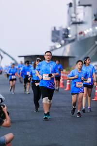 BIB: 3365
                            <button type="button" onclick="openModal(3510272)" class="btn btn-primary btn-sm float-right btn-popup" data-toggle="modal" data-target=".modal-high-quality">
                        <i class="fas fa-shopping-cart"></i> Add to Cart
                    </button>
                                            <button type="button" onclick="isThisMe(3510272, true)" class="btn btn-success btn-sm float-right btn-popup btn-isme hidden" data-toggle="tooltip" data-placement="bottom" title="นี่คือรูปของคุณใช่ไหม คลิกที่นี่เพื่อเอาเข้าอัลบั้ม">
                        <i class="fas fa-plus"></i> Add to album
                    </button>
                    <button type="button" onclick="isThisMe(3510272, false)" class="btn btn-warning btn-sm float-right btn-popup btn-isnotme hidden">
                        <i class="fas fa-ban"></i> Remove from album
                    </button>