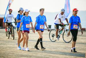 BIB: 8420
                            <button type="button" onclick="openModal(3512842)" class="btn btn-primary btn-sm float-right btn-popup" data-toggle="modal" data-target=".modal-high-quality">
                        <i class="fas fa-shopping-cart"></i> Add to Cart
                    </button>
                                            <button type="button" onclick="isThisMe(3512842, true)" class="btn btn-success btn-sm float-right btn-popup btn-isme hidden" data-toggle="tooltip" data-placement="bottom" title="นี่คือรูปของคุณใช่ไหม คลิกที่นี่เพื่อเอาเข้าอัลบั้ม">
                        <i class="fas fa-plus"></i> Add to album
                    </button>
                    <button type="button" onclick="isThisMe(3512842, false)" class="btn btn-warning btn-sm float-right btn-popup btn-isnotme hidden">
                        <i class="fas fa-ban"></i> Remove from album
                    </button>