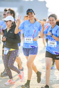 BIB: 8919, 6919
                            <button type="button" onclick="openModal(3513220)" class="btn btn-primary btn-sm float-right btn-popup" data-toggle="modal" data-target=".modal-high-quality">
                        <i class="fas fa-shopping-cart"></i> Add to Cart
                    </button>
                                            <button type="button" onclick="isThisMe(3513220, true)" class="btn btn-success btn-sm float-right btn-popup btn-isme hidden" data-toggle="tooltip" data-placement="bottom" title="นี่คือรูปของคุณใช่ไหม คลิกที่นี่เพื่อเอาเข้าอัลบั้ม">
                        <i class="fas fa-plus"></i> Add to album
                    </button>
                    <button type="button" onclick="isThisMe(3513220, false)" class="btn btn-warning btn-sm float-right btn-popup btn-isnotme hidden">
                        <i class="fas fa-ban"></i> Remove from album
                    </button>