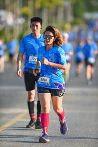 BIB: 6010
                            <button type="button" onclick="openModal(3330317)" class="btn btn-primary btn-sm float-right btn-popup" data-toggle="modal" data-target=".modal-high-quality">
                        <i class="fas fa-shopping-cart"></i> Add to Cart
                    </button>
                                            <button type="button" onclick="isThisMe(3330317, true)" class="btn btn-success btn-sm float-right btn-popup btn-isme hidden" data-toggle="tooltip" data-placement="bottom" title="นี่คือรูปของคุณใช่ไหม คลิกที่นี่เพื่อเอาเข้าอัลบั้ม">
                        <i class="fas fa-plus"></i> Add to album
                    </button>
                    <button type="button" onclick="isThisMe(3330317, false)" class="btn btn-warning btn-sm float-right btn-popup btn-isnotme hidden">
                        <i class="fas fa-ban"></i> Remove from album
                    </button>