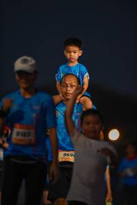 BIB: 969
                            <button type="button" onclick="openModal(3339367)" class="btn btn-primary btn-sm float-right btn-popup" data-toggle="modal" data-target=".modal-high-quality">
                        <i class="fas fa-shopping-cart"></i> Add to Cart
                    </button>
                                            <button type="button" onclick="isThisMe(3339367, true)" class="btn btn-success btn-sm float-right btn-popup btn-isme hidden" data-toggle="tooltip" data-placement="bottom" title="นี่คือรูปของคุณใช่ไหม คลิกที่นี่เพื่อเอาเข้าอัลบั้ม">
                        <i class="fas fa-plus"></i> Add to album
                    </button>
                    <button type="button" onclick="isThisMe(3339367, false)" class="btn btn-warning btn-sm float-right btn-popup btn-isnotme hidden">
                        <i class="fas fa-ban"></i> Remove from album
                    </button>