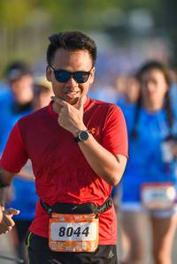 BIB: 8044
                            <button type="button" onclick="openModal(3331964)" class="btn btn-primary btn-sm float-right btn-popup" data-toggle="modal" data-target=".modal-high-quality">
                        <i class="fas fa-shopping-cart"></i> Add to Cart
                    </button>
                                            <button type="button" onclick="isThisMe(3331964, true)" class="btn btn-success btn-sm float-right btn-popup btn-isme hidden" data-toggle="tooltip" data-placement="bottom" title="นี่คือรูปของคุณใช่ไหม คลิกที่นี่เพื่อเอาเข้าอัลบั้ม">
                        <i class="fas fa-plus"></i> Add to album
                    </button>
                    <button type="button" onclick="isThisMe(3331964, false)" class="btn btn-warning btn-sm float-right btn-popup btn-isnotme hidden">
                        <i class="fas fa-ban"></i> Remove from album
                    </button>