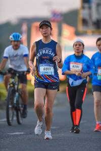 BIB: 112, 8291, 6911
                            <button type="button" onclick="openModal(3335805)" class="btn btn-primary btn-sm float-right btn-popup" data-toggle="modal" data-target=".modal-high-quality">
                        <i class="fas fa-shopping-cart"></i> Add to Cart
                    </button>
                                            <button type="button" onclick="isThisMe(3335805, true)" class="btn btn-success btn-sm float-right btn-popup btn-isme hidden" data-toggle="tooltip" data-placement="bottom" title="นี่คือรูปของคุณใช่ไหม คลิกที่นี่เพื่อเอาเข้าอัลบั้ม">
                        <i class="fas fa-plus"></i> Add to album
                    </button>
                    <button type="button" onclick="isThisMe(3335805, false)" class="btn btn-warning btn-sm float-right btn-popup btn-isnotme hidden">
                        <i class="fas fa-ban"></i> Remove from album
                    </button>