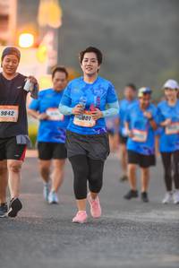 BIB: 9842, 801
                            <button type="button" onclick="openModal(3339005)" class="btn btn-primary btn-sm float-right btn-popup" data-toggle="modal" data-target=".modal-high-quality">
                        <i class="fas fa-shopping-cart"></i> Add to Cart
                    </button>
                                            <button type="button" onclick="isThisMe(3339005, true)" class="btn btn-success btn-sm float-right btn-popup btn-isme hidden" data-toggle="tooltip" data-placement="bottom" title="นี่คือรูปของคุณใช่ไหม คลิกที่นี่เพื่อเอาเข้าอัลบั้ม">
                        <i class="fas fa-plus"></i> Add to album
                    </button>
                    <button type="button" onclick="isThisMe(3339005, false)" class="btn btn-warning btn-sm float-right btn-popup btn-isnotme hidden">
                        <i class="fas fa-ban"></i> Remove from album
                    </button>