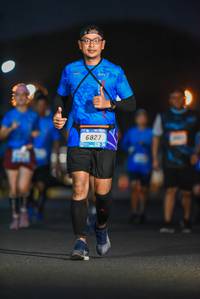 BIB: 6827
                            <button type="button" onclick="openModal(3339617)" class="btn btn-primary btn-sm float-right btn-popup" data-toggle="modal" data-target=".modal-high-quality">
                        <i class="fas fa-shopping-cart"></i> Add to Cart
                    </button>
                                            <button type="button" onclick="isThisMe(3339617, true)" class="btn btn-success btn-sm float-right btn-popup btn-isme hidden" data-toggle="tooltip" data-placement="bottom" title="นี่คือรูปของคุณใช่ไหม คลิกที่นี่เพื่อเอาเข้าอัลบั้ม">
                        <i class="fas fa-plus"></i> Add to album
                    </button>
                    <button type="button" onclick="isThisMe(3339617, false)" class="btn btn-warning btn-sm float-right btn-popup btn-isnotme hidden">
                        <i class="fas fa-ban"></i> Remove from album
                    </button>