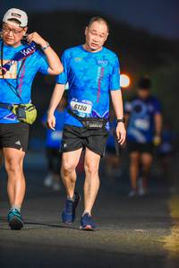 BIB: 6130
                            <button type="button" onclick="openModal(3339546)" class="btn btn-primary btn-sm float-right btn-popup" data-toggle="modal" data-target=".modal-high-quality">
                        <i class="fas fa-shopping-cart"></i> Add to Cart
                    </button>
                                            <button type="button" onclick="isThisMe(3339546, true)" class="btn btn-success btn-sm float-right btn-popup btn-isme hidden" data-toggle="tooltip" data-placement="bottom" title="นี่คือรูปของคุณใช่ไหม คลิกที่นี่เพื่อเอาเข้าอัลบั้ม">
                        <i class="fas fa-plus"></i> Add to album
                    </button>
                    <button type="button" onclick="isThisMe(3339546, false)" class="btn btn-warning btn-sm float-right btn-popup btn-isnotme hidden">
                        <i class="fas fa-ban"></i> Remove from album
                    </button>