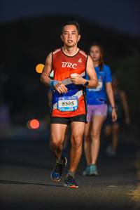 BIB: 6565
                            <button type="button" onclick="openModal(3339452)" class="btn btn-primary btn-sm float-right btn-popup" data-toggle="modal" data-target=".modal-high-quality">
                        <i class="fas fa-shopping-cart"></i> Add to Cart
                    </button>
                                            <button type="button" onclick="isThisMe(3339452, true)" class="btn btn-success btn-sm float-right btn-popup btn-isme hidden" data-toggle="tooltip" data-placement="bottom" title="นี่คือรูปของคุณใช่ไหม คลิกที่นี่เพื่อเอาเข้าอัลบั้ม">
                        <i class="fas fa-plus"></i> Add to album
                    </button>
                    <button type="button" onclick="isThisMe(3339452, false)" class="btn btn-warning btn-sm float-right btn-popup btn-isnotme hidden">
                        <i class="fas fa-ban"></i> Remove from album
                    </button>