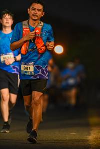 BIB: 6011, 
                            <button type="button" onclick="openModal(3339659)" class="btn btn-primary btn-sm float-right btn-popup" data-toggle="modal" data-target=".modal-high-quality">
                        <i class="fas fa-shopping-cart"></i> Add to Cart
                    </button>
                                            <button type="button" onclick="isThisMe(3339659, true)" class="btn btn-success btn-sm float-right btn-popup btn-isme hidden" data-toggle="tooltip" data-placement="bottom" title="นี่คือรูปของคุณใช่ไหม คลิกที่นี่เพื่อเอาเข้าอัลบั้ม">
                        <i class="fas fa-plus"></i> Add to album
                    </button>
                    <button type="button" onclick="isThisMe(3339659, false)" class="btn btn-warning btn-sm float-right btn-popup btn-isnotme hidden">
                        <i class="fas fa-ban"></i> Remove from album
                    </button>