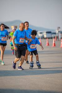 BIB: 8675, 958, 9668
                            <button type="button" onclick="openModal(3267069)" class="btn btn-primary btn-sm float-right btn-popup" data-toggle="modal" data-target=".modal-high-quality">
                        <i class="fas fa-shopping-cart"></i> Add to Cart
                    </button>
                                            <button type="button" onclick="isThisMe(3267069, true)" class="btn btn-success btn-sm float-right btn-popup btn-isme hidden" data-toggle="tooltip" data-placement="bottom" title="นี่คือรูปของคุณใช่ไหม คลิกที่นี่เพื่อเอาเข้าอัลบั้ม">
                        <i class="fas fa-plus"></i> Add to album
                    </button>
                    <button type="button" onclick="isThisMe(3267069, false)" class="btn btn-warning btn-sm float-right btn-popup btn-isnotme hidden">
                        <i class="fas fa-ban"></i> Remove from album
                    </button>