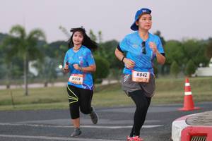 BIB: 8842, 8559
                            <button type="button" onclick="openModal(3213954)" class="btn btn-primary btn-sm float-right btn-popup" data-toggle="modal" data-target=".modal-high-quality">
                        <i class="fas fa-shopping-cart"></i> Add to Cart
                    </button>
                                            <button type="button" onclick="isThisMe(3213954, true)" class="btn btn-success btn-sm float-right btn-popup btn-isme hidden" data-toggle="tooltip" data-placement="bottom" title="นี่คือรูปของคุณใช่ไหม คลิกที่นี่เพื่อเอาเข้าอัลบั้ม">
                        <i class="fas fa-plus"></i> Add to album
                    </button>
                    <button type="button" onclick="isThisMe(3213954, false)" class="btn btn-warning btn-sm float-right btn-popup btn-isnotme hidden">
                        <i class="fas fa-ban"></i> Remove from album
                    </button>