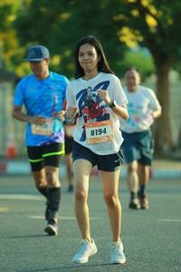 BIB: 8194
                            <button type="button" onclick="openModal(3190368)" class="btn btn-primary btn-sm float-right btn-popup" data-toggle="modal" data-target=".modal-high-quality">
                        <i class="fas fa-shopping-cart"></i> Add to Cart
                    </button>
                                            <button type="button" onclick="isThisMe(3190368, true)" class="btn btn-success btn-sm float-right btn-popup btn-isme hidden" data-toggle="tooltip" data-placement="bottom" title="นี่คือรูปของคุณใช่ไหม คลิกที่นี่เพื่อเอาเข้าอัลบั้ม">
                        <i class="fas fa-plus"></i> Add to album
                    </button>
                    <button type="button" onclick="isThisMe(3190368, false)" class="btn btn-warning btn-sm float-right btn-popup btn-isnotme hidden">
                        <i class="fas fa-ban"></i> Remove from album
                    </button>