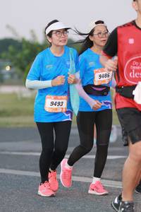 BIB: 9486, 9493
                            <button type="button" onclick="openModal(3213735)" class="btn btn-primary btn-sm float-right btn-popup" data-toggle="modal" data-target=".modal-high-quality">
                        <i class="fas fa-shopping-cart"></i> Add to Cart
                    </button>
                                            <button type="button" onclick="isThisMe(3213735, true)" class="btn btn-success btn-sm float-right btn-popup btn-isme hidden" data-toggle="tooltip" data-placement="bottom" title="นี่คือรูปของคุณใช่ไหม คลิกที่นี่เพื่อเอาเข้าอัลบั้ม">
                        <i class="fas fa-plus"></i> Add to album
                    </button>
                    <button type="button" onclick="isThisMe(3213735, false)" class="btn btn-warning btn-sm float-right btn-popup btn-isnotme hidden">
                        <i class="fas fa-ban"></i> Remove from album
                    </button>