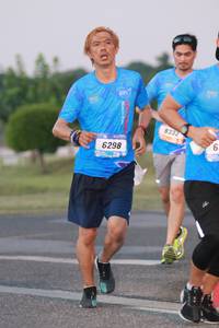 BIB: 833, 6298
                            <button type="button" onclick="openModal(3213878)" class="btn btn-primary btn-sm float-right btn-popup" data-toggle="modal" data-target=".modal-high-quality">
                        <i class="fas fa-shopping-cart"></i> Add to Cart
                    </button>
                                            <button type="button" onclick="isThisMe(3213878, true)" class="btn btn-success btn-sm float-right btn-popup btn-isme hidden" data-toggle="tooltip" data-placement="bottom" title="นี่คือรูปของคุณใช่ไหม คลิกที่นี่เพื่อเอาเข้าอัลบั้ม">
                        <i class="fas fa-plus"></i> Add to album
                    </button>
                    <button type="button" onclick="isThisMe(3213878, false)" class="btn btn-warning btn-sm float-right btn-popup btn-isnotme hidden">
                        <i class="fas fa-ban"></i> Remove from album
                    </button>